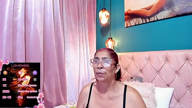 Snapshot of renata_milf_ chatting on 07.06.26 renata milf online show from 07.06.26
