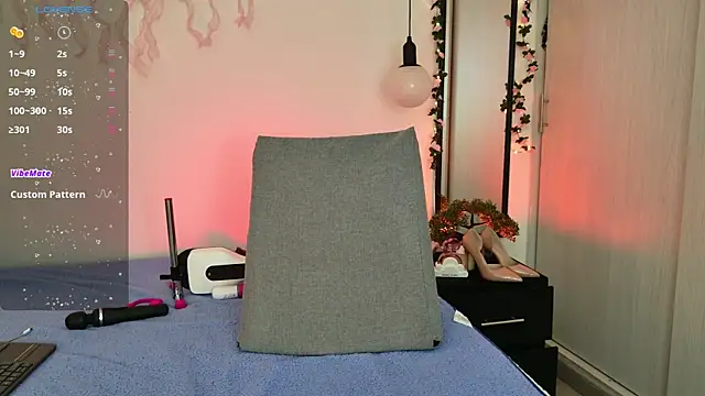 cutehanna1 online show from 02.15.26