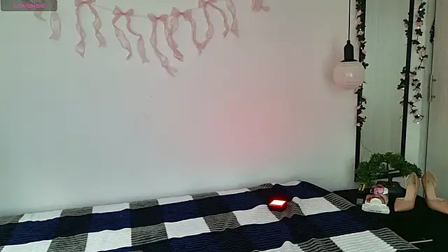 cutehanna1 online show from 02.18.26