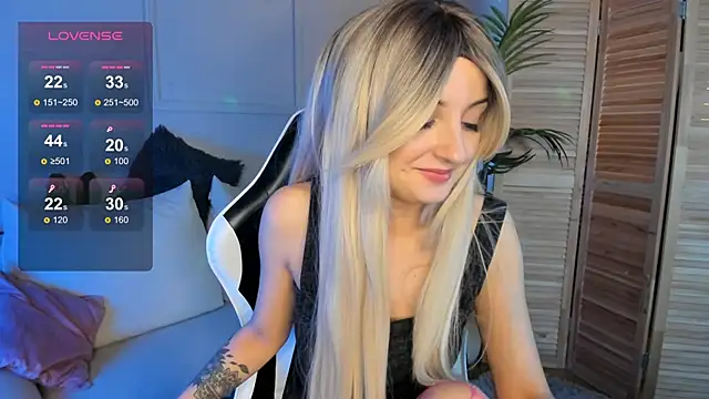 Katty Lights online show from 12.15.24