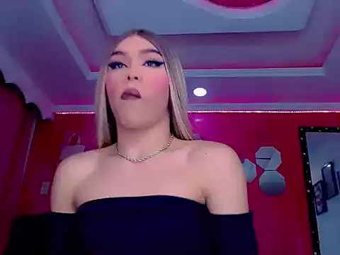 TiffanyMackensyy online show from 10.28.25