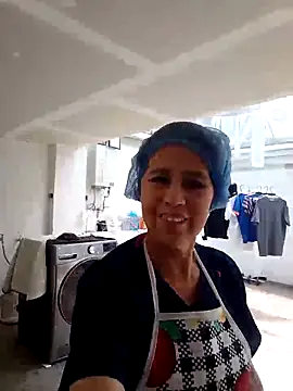Snapshot of MARYQUANT chatting on 09.16.25 MARYQUANT online show from 09.16.25
