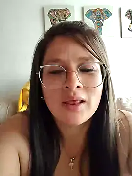 Neve Collins online show from 02.06.25