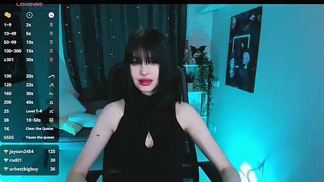 Snapshot of Barbara_xKiss chatting on 12.19.24 Barbara xKiss online show from 12.19.24