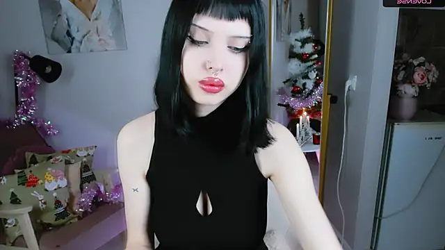 Snapshot of Barbara_xKiss chatting on 12.25.24 Barbara xKiss online show from 12.25.24