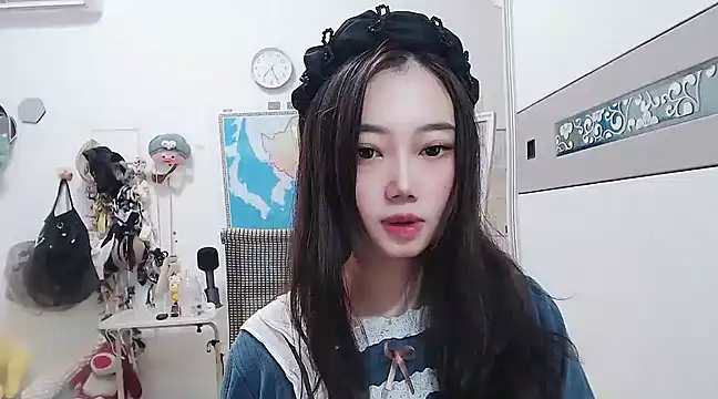 Cherie-xinxin01 online show from 12.04.24