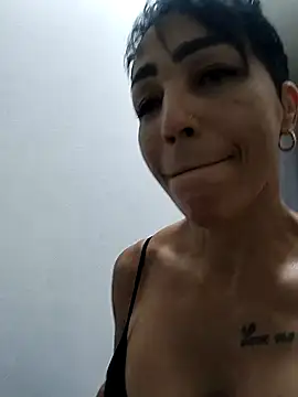 Alison fitness online show from 10.31.25