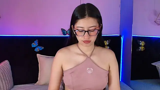 Snapshot of Anastasia_Whitee chatting on 04.26.26 Anastasia Whitee online show from 04.26.26