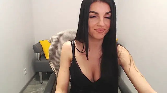 Angelina Clarks online show from 01.27.25