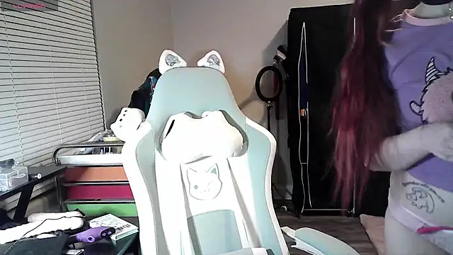 LilyFoxxx online show from 01.26.25