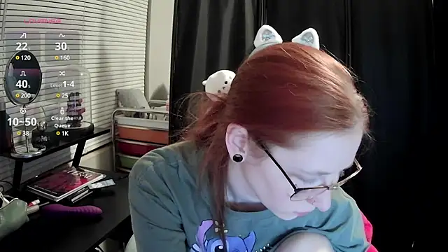 LilyFoxxx online show from 02.24.25