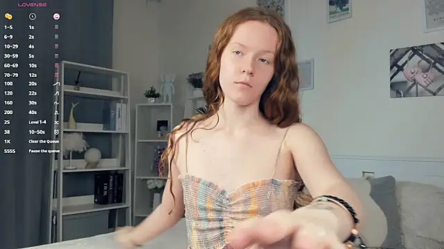 Snapshot of ZaraBluitt chatting on 10.02.25 ZaraBluitt online show from 10.02.25