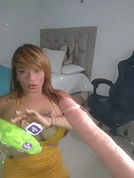 Snapshot of milf_venus chatting on 06.08.26 milf venus online show from 06.08.26