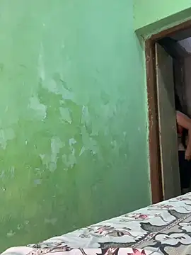 Snapshot of Black_Glow chatting on 01.01.25 Black Glow online show from 01.01.25