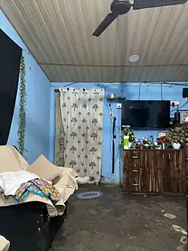 Snapshot of Black_Glow chatting on 01.27.25 Black Glow online show from 01.27.25