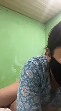 Snapshot of Black_Glow chatting on 02.10.25 Black Glow online show from 02.10.25