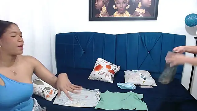 Snapshot of MISSANDRE4 chatting on 03.22.25 MISSANDRE4 online show from 03.22.25