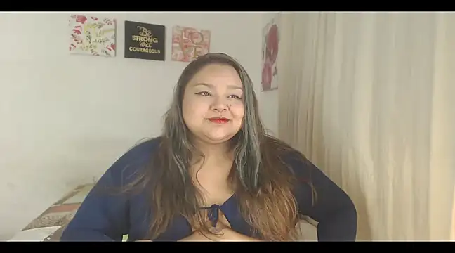 Snapshot of lovemyfatpussy chatting on 02.20.25 lovemyfatpussy online show from 02.20.25