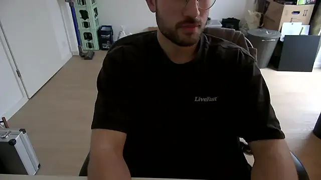 taallguyy 196 online show from 11.19.25