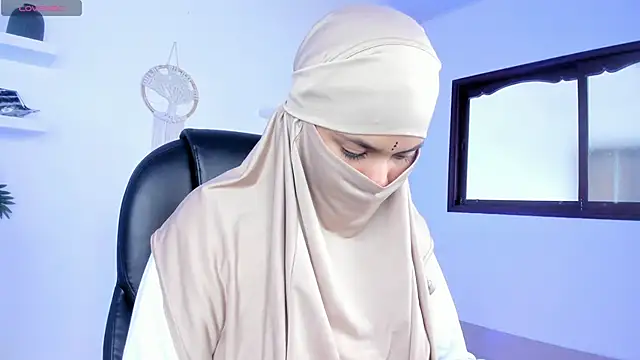 saray halam online show from 10.27.25