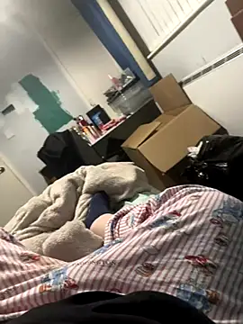 Snapshot of AmberTaylorXxx chatting on 12.19.25 AmberTaylorXxx online show from 12.19.25