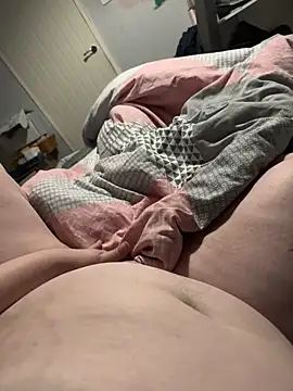 Snapshot of AmberTaylorXxx chatting on 03.08.26 AmberTaylorXxx online show from 03.08.26