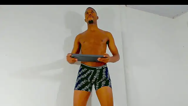 Snapshot of Amir_mikelsen chatting on 02.08.26 Amir mikelsen online show from 02.08.26