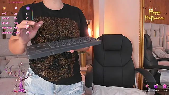 Snapshot of Saori_newman chatting on 11.01.25 Saori newman online show from 11.01.25