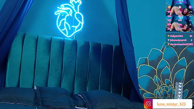 Lunamistyc online show from 11.26.25