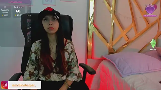 Snapshot of Goddess__Lilith chatting on 10.31.25 Goddess Lilith online show from 10.31.25