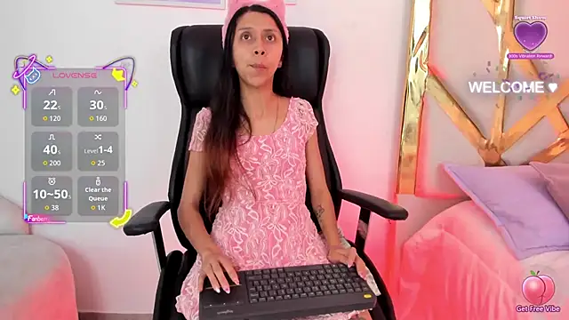 Snapshot of Goddess__Lilith chatting on 11.11.25 Goddess Lilith online show from 11.11.25