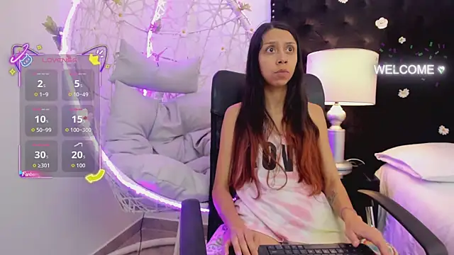 Snapshot of Goddess__Lilith chatting on 11.12.25 Goddess Lilith online show from 11.12.25