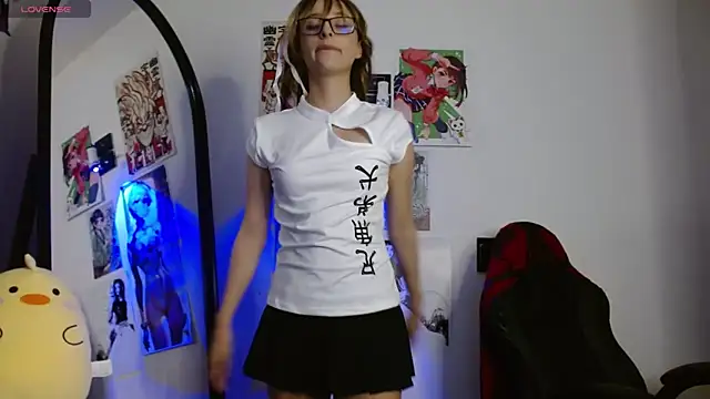 Snapshot of CelesteAyase chatting on 04.26.26 CelesteAyase online show from 04.26.26