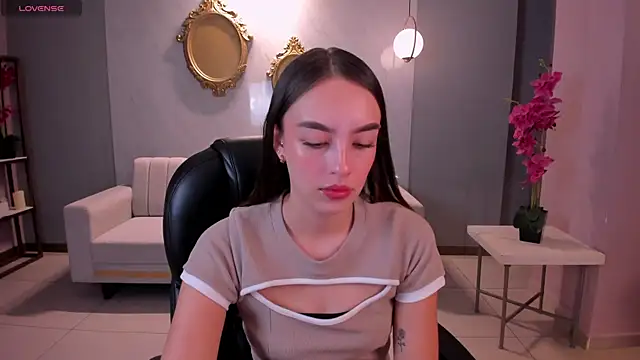 Snapshot of KaiaFerreira chatting on 02.19.25 KaiaFerreira online show from 02.19.25