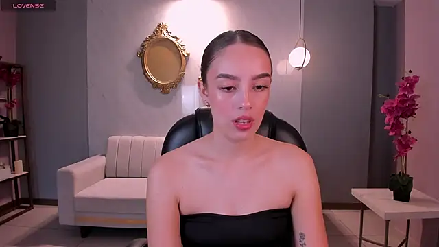 Snapshot of KaiaFerreira chatting on 02.20.25 KaiaFerreira online show from 02.20.25