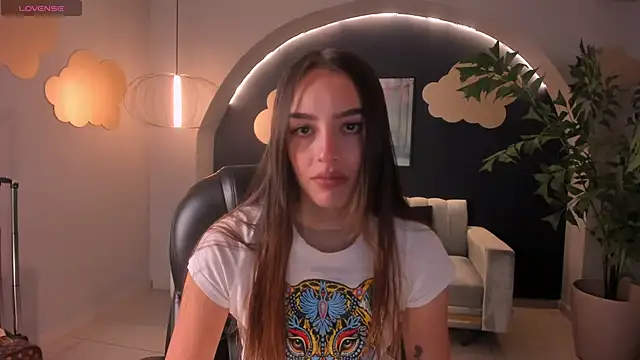 Snapshot of KaiaFerreira chatting on 03.07.25 KaiaFerreira online show from 03.07.25