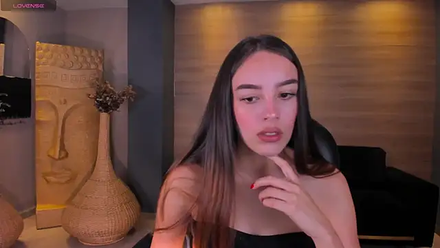 Snapshot of KaiaFerreira chatting on 03.08.25 KaiaFerreira online show from 03.08.25