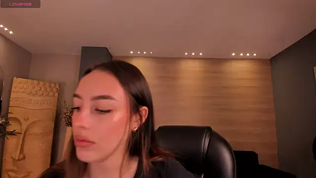 Snapshot of KaiaFerreira chatting on 03.12.25 KaiaFerreira online show from 03.12.25