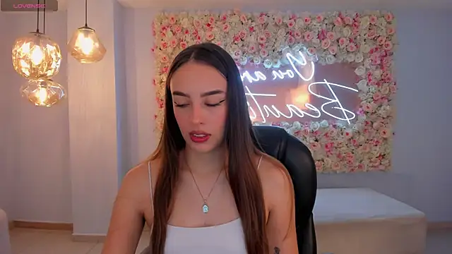 Snapshot of KaiaFerreira chatting on 03.17.25 KaiaFerreira online show from 03.17.25
