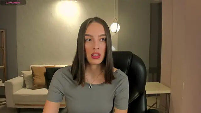 Snapshot of KaiaFerreira chatting on 10.21.25 KaiaFerreira online show from 10.21.25