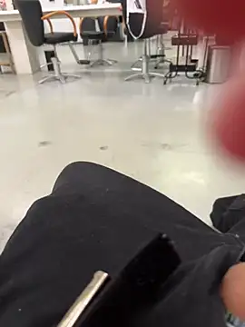 Snapshot of jr91esl chatting on 02.04.25 jr91esl online show from 02.04.25