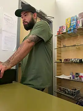 Snapshot of jr91esl chatting on 03.07.25 jr91esl online show from 03.07.25