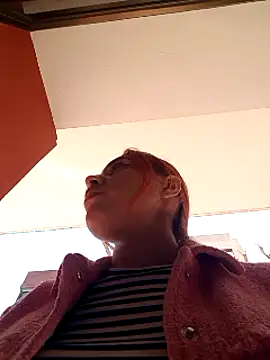 Snapshot of alexxxa69 chatting on 03.21.25 alexxxa69 online show from 03.21.25