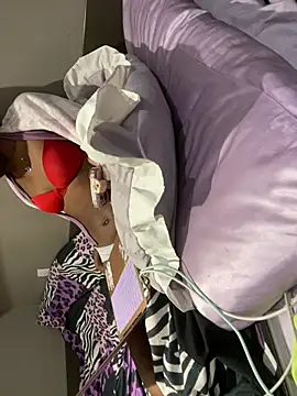 iveedie017 online show from 03.22.26