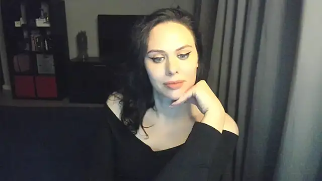 MollyCheiz online show from 01.24.25