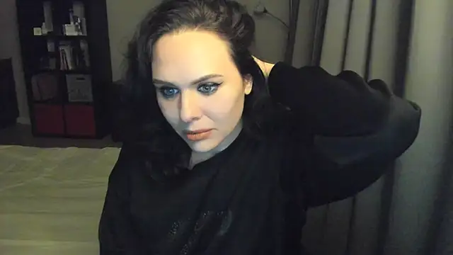 MollyCheiz online show from 03.05.25