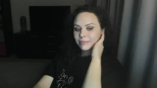 MollyCheiz online show from 06.18.26