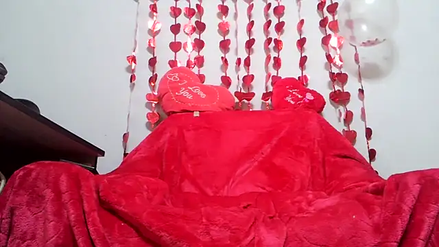 kisandgioni online show from 02.05.25