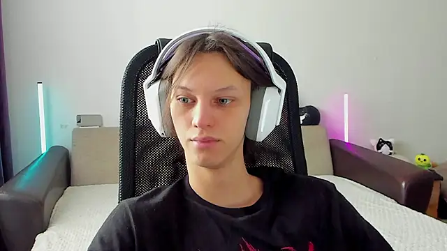 Ostin meow online show from 02.14.26