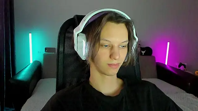 Ostin meow online show from 02.15.26